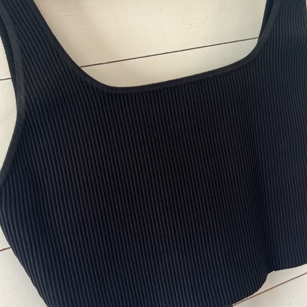 NWT House of Harlow Square Neck Cropped Compression Knit Tank Top Size Large - Picture 2 of 6